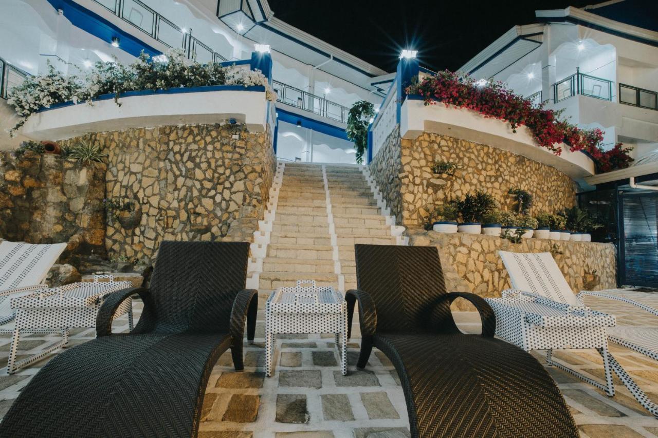 Santiago Cove Hotel And Restaurant Kültér fotó